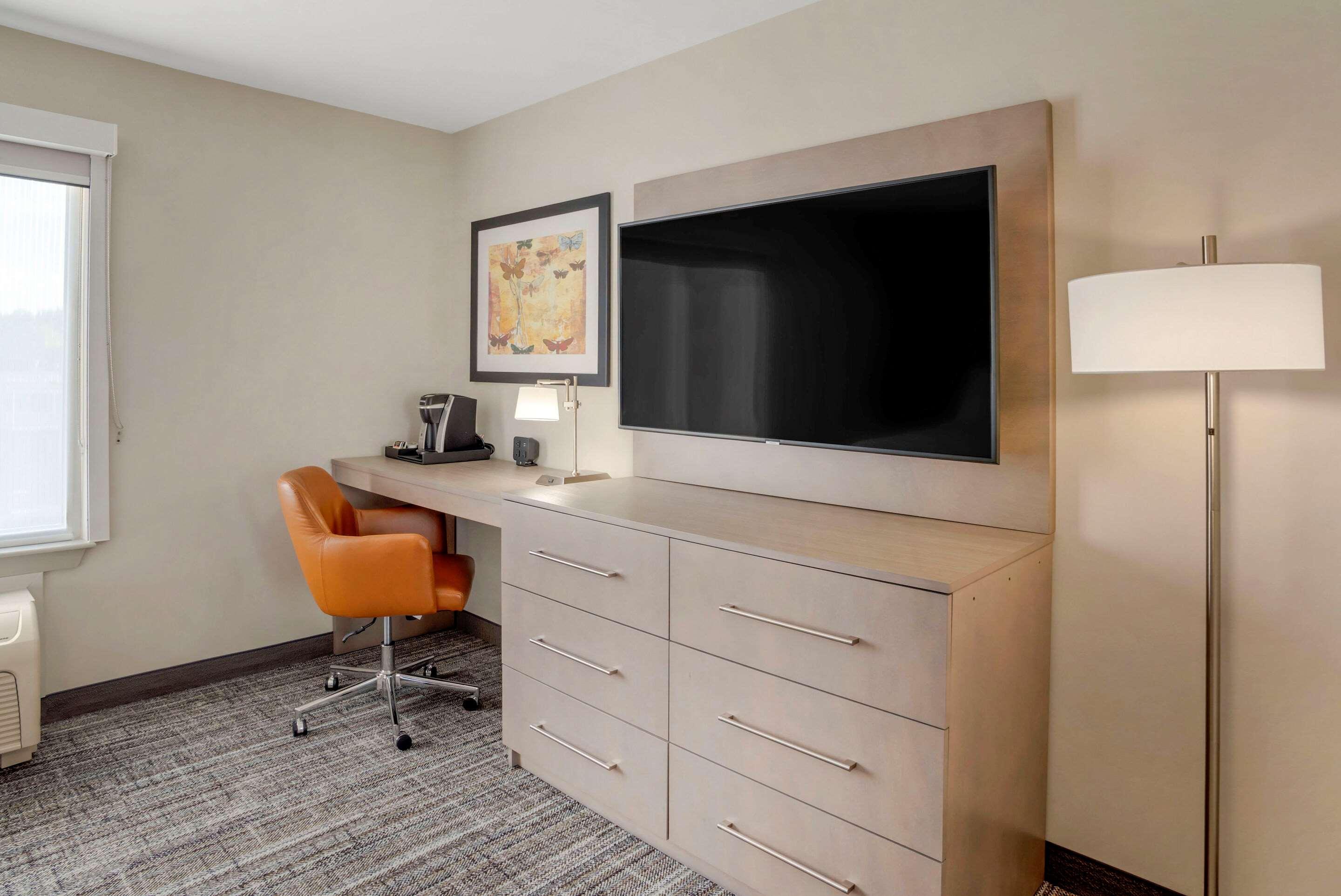 The At Leonardtown, Ascend Collection