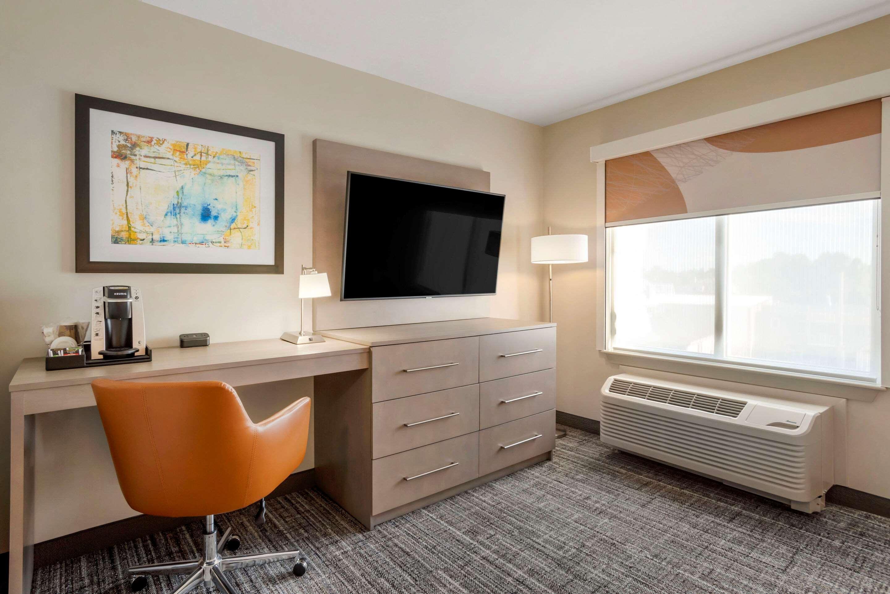 The At Leonardtown, Ascend Collection